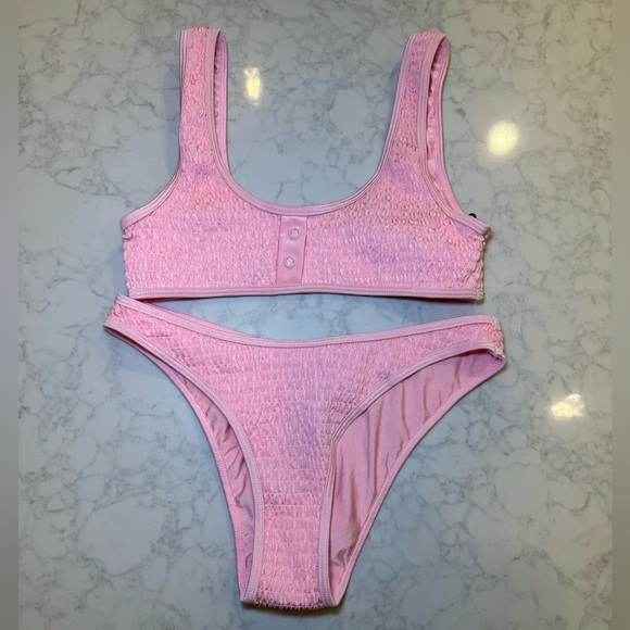 NWT Kendall + Kylie Henely Smocked Bikini Pink Size Small - Picture 1 of 10